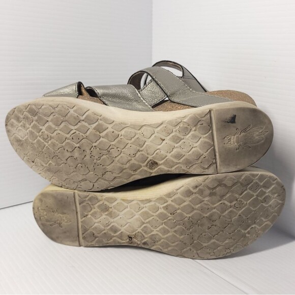 FLY London Idra Wedge Platform Sandal EU 41 Silver Metallic Leather Ankle Strap - Picture 10 of 12
